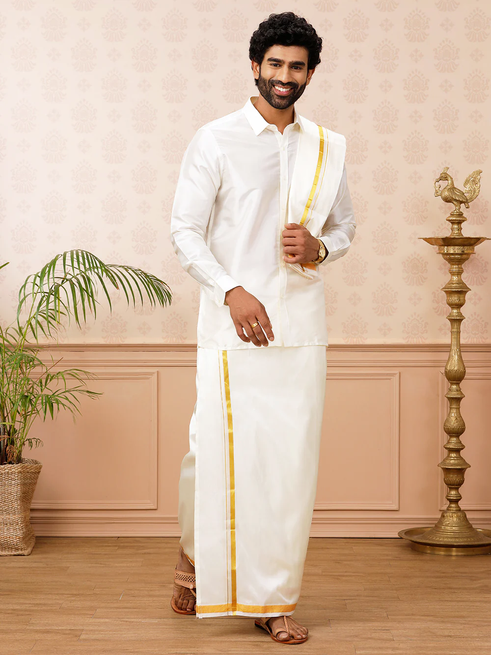 241019_Ramraj_e-com11539_4b9b3409-897b-40dc-a48d-4a22b2c06c6f